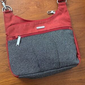 Baggalini anti-theft travel crossbody bag purse